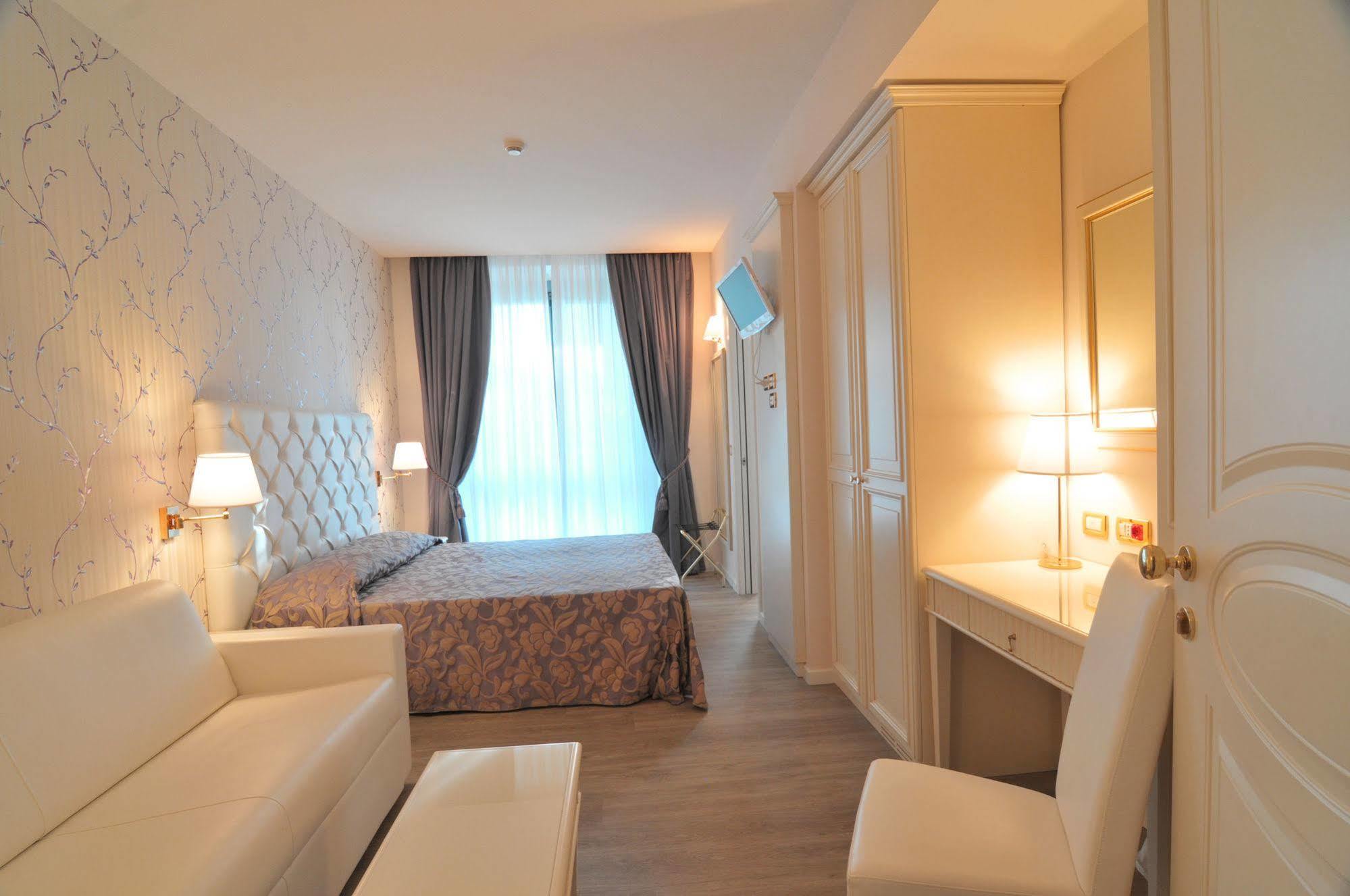 Hotel Palazzo Bello - Nuova Gestione Recanati Exterior photo